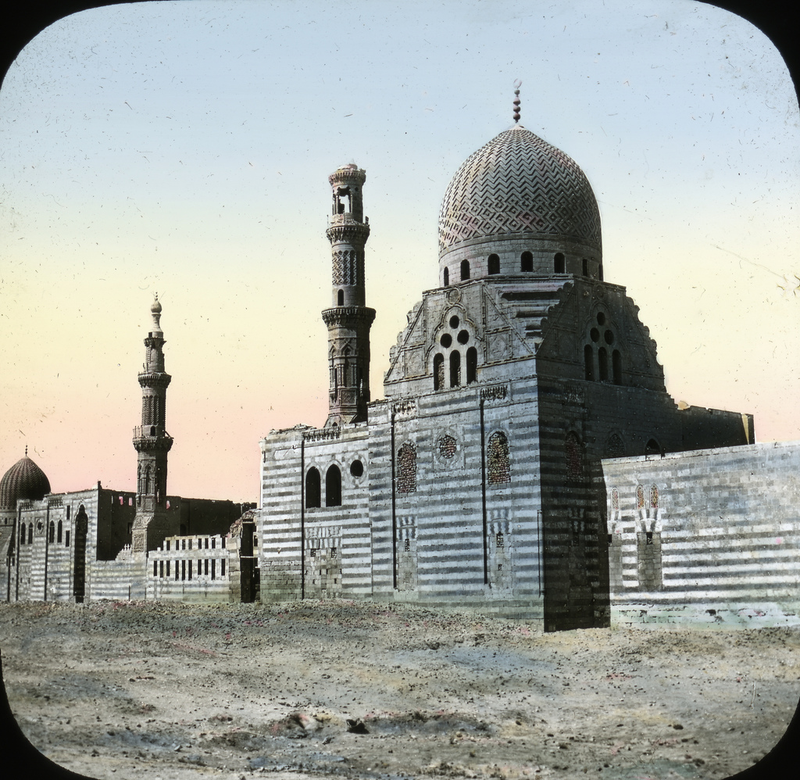 Illustration for article titled Amazing Hand-Tinted Photos of Egypt from the late 19th century